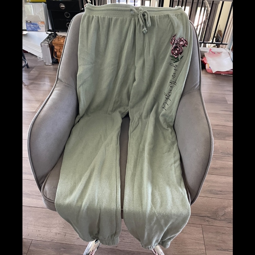 Awake brand joggers. Size M.